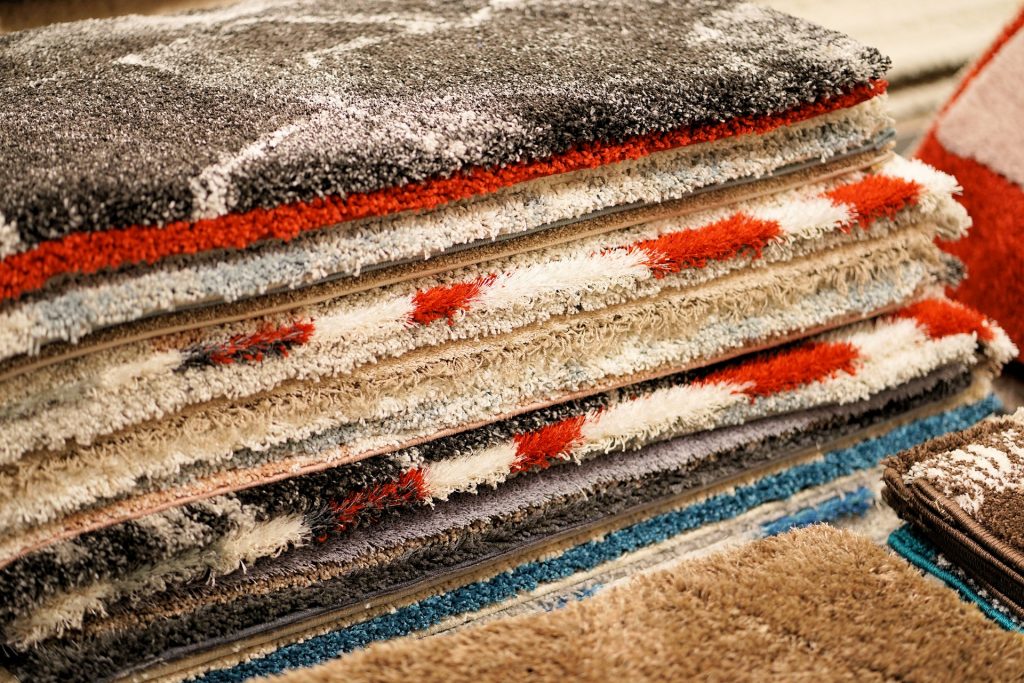 What Are Synthetic Fiber Carpets? | Regis Carpet Repair